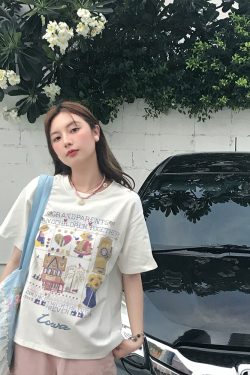 Green Short Sleeve Vintage T-Shirt for Women with Japanese Retro Girl Print, Loose Fit Pure Cotton Summer Top