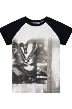 Hand-Painted Black and White Graffiti Raglan Short Sleeve T-Shirt - Casual Streetwear Style