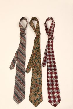 Handmade American Retro Floral Patterned Long Tie Shirt - High-End Niche Fashion Accessory for Stylish Outfits