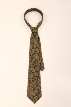 Handmade American Retro Floral Patterned Long Tie Shirt - High-End Niche Fashion Accessory for Stylish Outfits