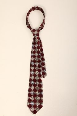 Handmade American Retro Floral Patterned Long Tie Shirt - High-End Niche Fashion Accessory for Stylish Outfits