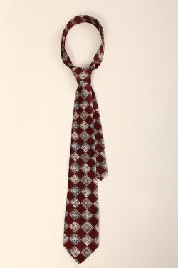 Handmade American Retro Floral Patterned Long Tie Shirt - High-End Niche Fashion Accessory for Stylish Outfits