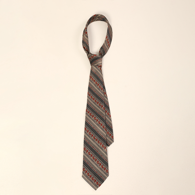 Handmade American Retro Floral Patterned Long Tie Shirt - High-End Niche Fashion Accessory for Stylish Outfits Handmade American Retro Floral Patterned Long Tie Shirt - High-End Niche Fashion Accessory for Stylish Outfits