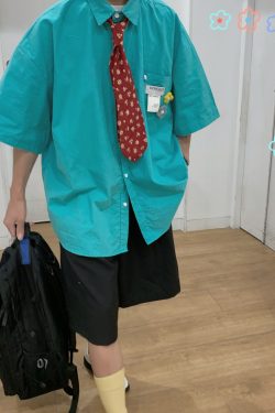 Handmade Brooch Flower Loose Shirt - Lake Blue Solid Color Short Sleeve Top for Students - Versatile Fashion Essential