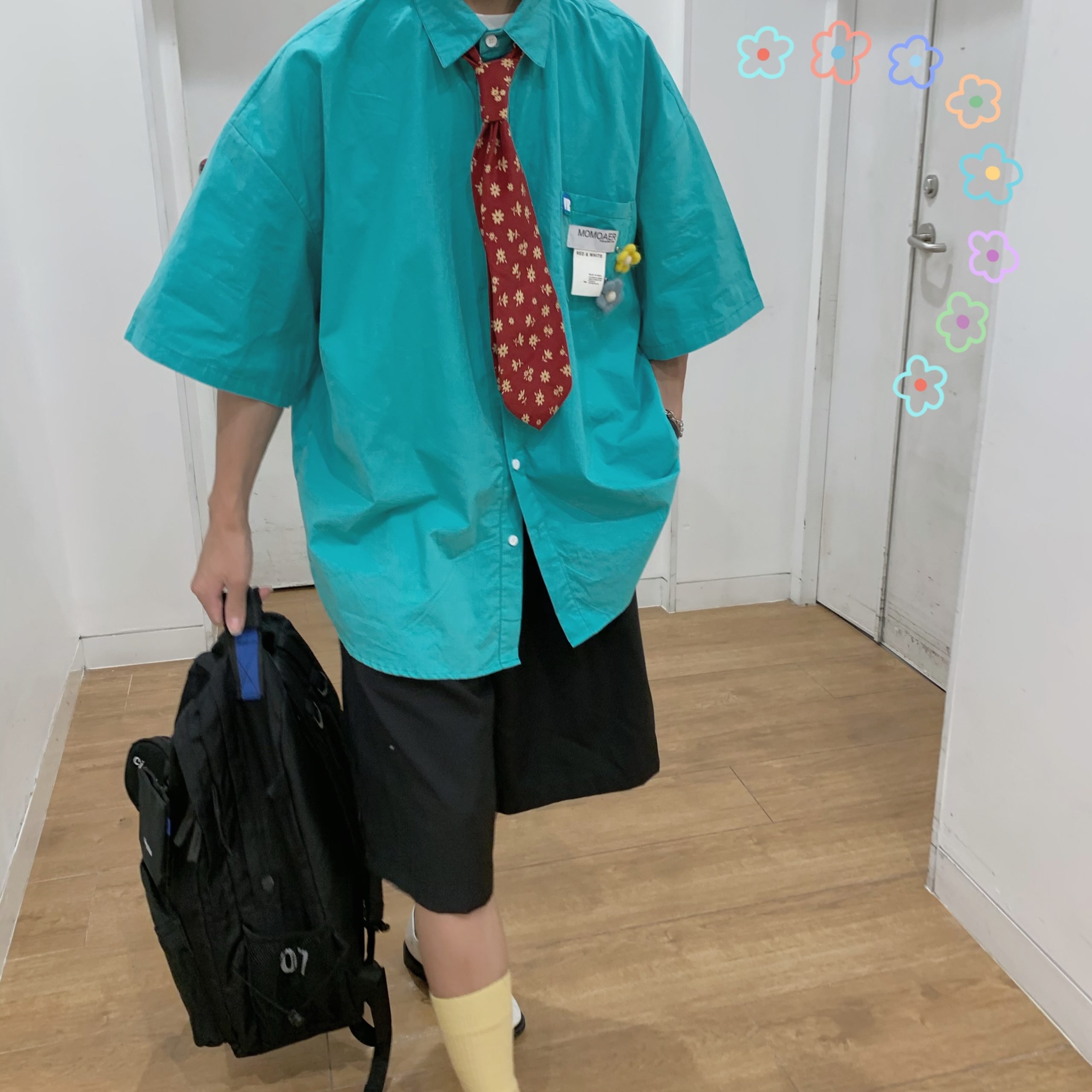 Handmade Brooch Flower Loose Shirt - Lake Blue Solid Color Short Sleeve Top for Students - Versatile Fashion Essential Handmade Brooch Flower Loose Shirt - Lake Blue Solid Color Short Sleeve Top for Students - Versatile Fashion Essential