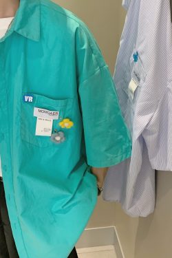 Handmade Brooch Flower Loose Shirt - Lake Blue Solid Color Short Sleeve Top for Students - Versatile Fashion Essential