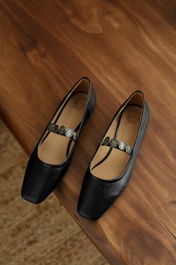 Handmade Genuine Leather One-Strap Mary Jane Flat Shoes for Women - Retro Chinese Style, Artistic Design, Vintage Charm