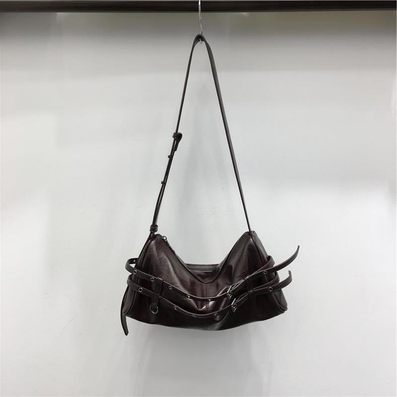 Handmade High-End Feel Underarm Bag - Versatile Shoulder Crossbody Tote in Millennial Style for Hot Girls Handmade High-End Feel Underarm Bag - Versatile Shoulder Crossbody Tote in Millennial Style for Hot Girls