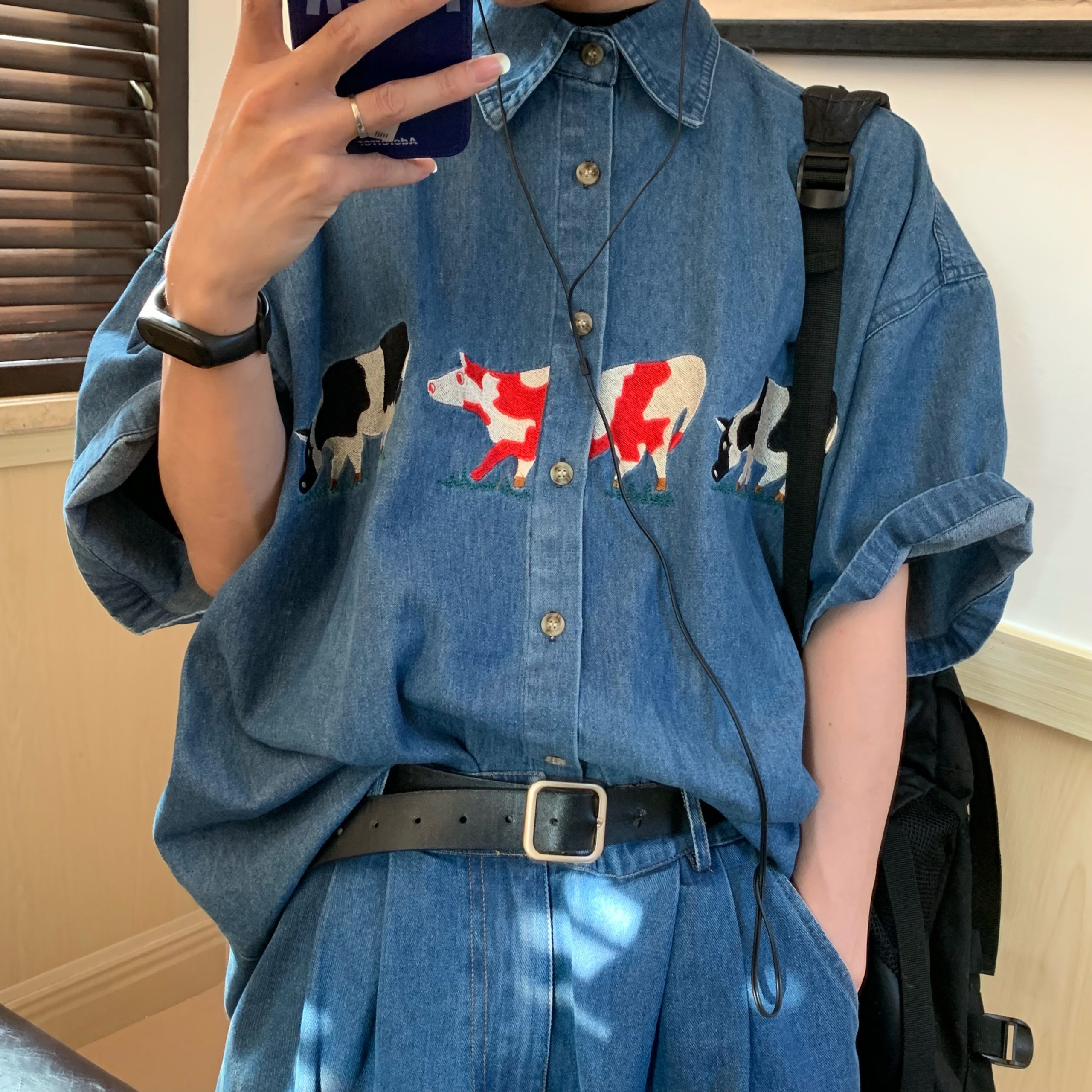 Handmade Retro Cow Embroidery Washed Denim Short Sleeve Shirt for Couples - 2025 Summer Streetwear Fashion Handmade Retro Cow Embroidery Washed Denim Short Sleeve Shirt for Couples - 2025 Summer Streetwear Fashion