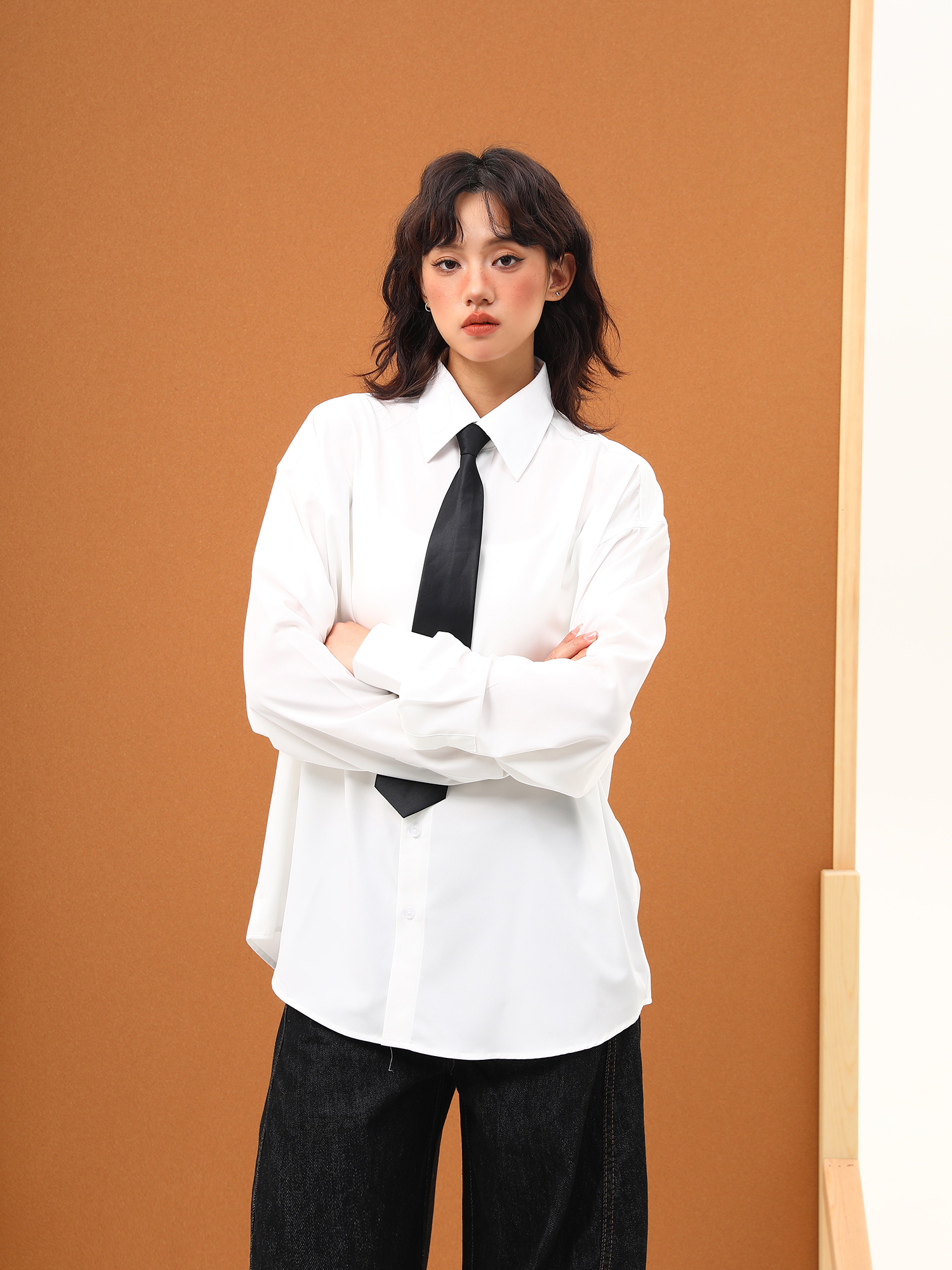 Handmade White Silk Loose Draped Shirt for Unisex - Wrinkle-Resistant, Versatile Design with Tie - Perfect for Y2K and Casual Chic Looks Handmade White Silk Loose Draped Shirt for Unisex - Wrinkle-Resistant, Versatile Design with Tie - Perfect for Y2K and Casual Chic Looks