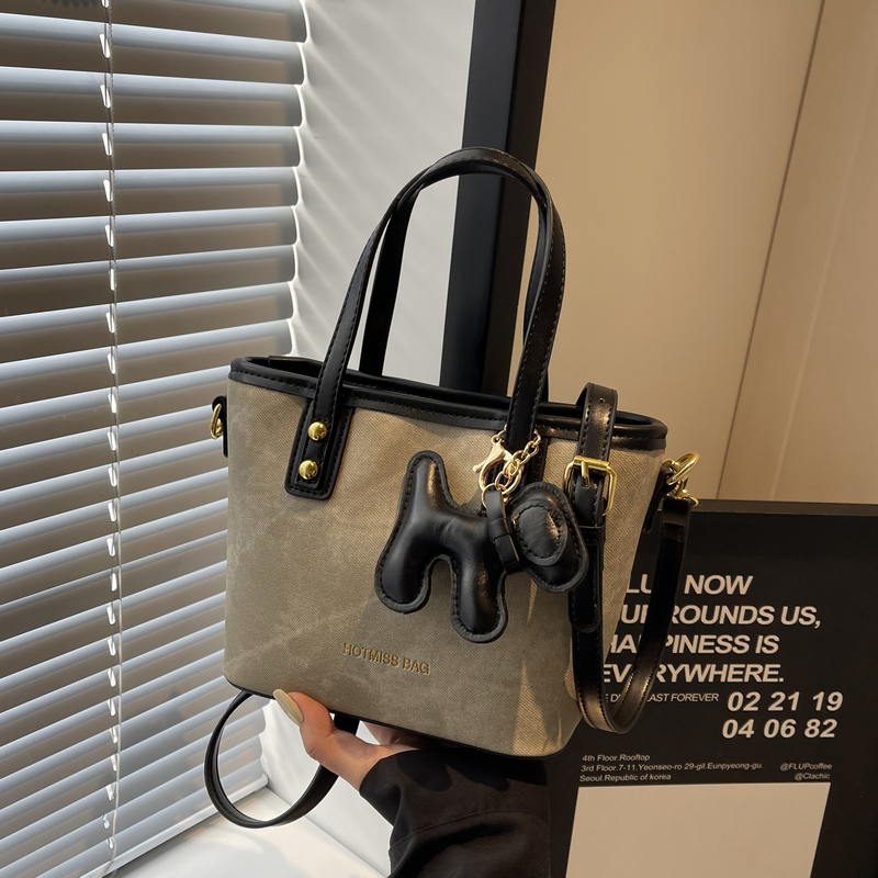 Handmade Women's Tote Bucket Bag - Casual Gradient Crossbody Bag, 2025 New Style, Three-Dimensional Design, Trendy Fashion Accessory Handmade Women's Tote Bucket Bag - Casual Gradient Crossbody Bag, 2025 New Style, Three-Dimensional Design, Trendy Fashion Accessory