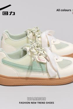Harajuku Style White Sneakers for Couples - Lightweight, Breathable, Soft Sole Casual Skate Shoes for Summer