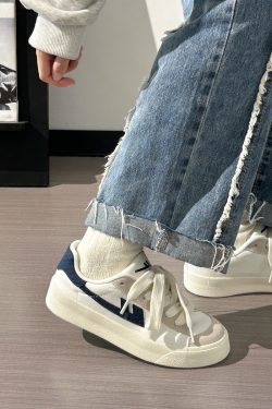 Harajuku Style White Sneakers for Couples - Lightweight, Breathable, Soft Sole Casual Skate Shoes for Summer