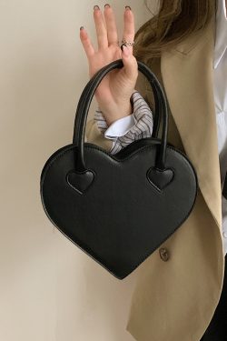 Heart-Shaped Black Crossbody Bag for Women, Retro Minimalist Tote Handbag, 2023 Trendy Design