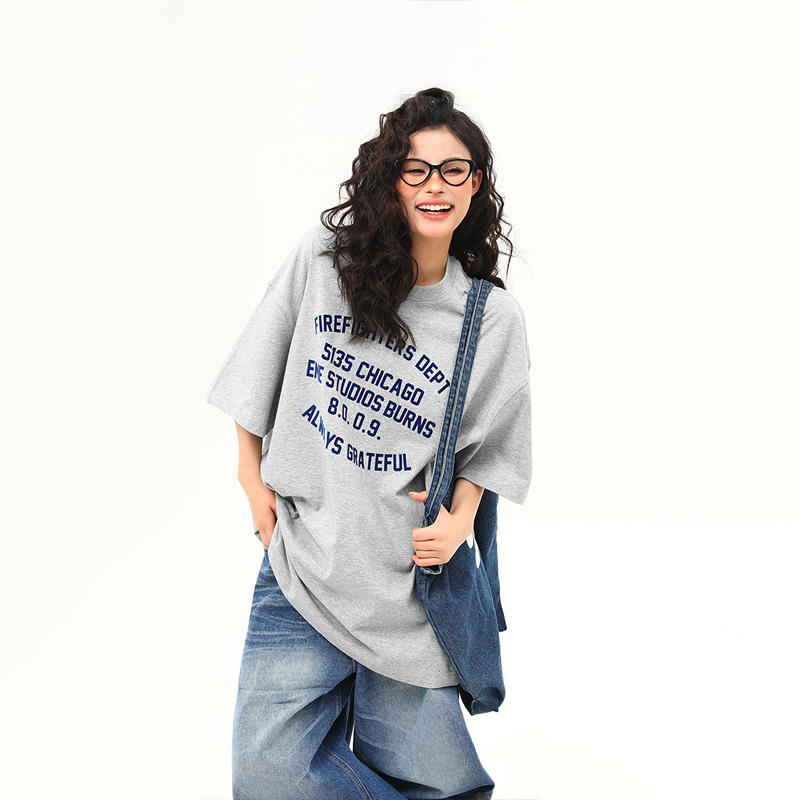 Heavyweight American Vintage Flocked Letter Short Sleeve T-Shirt for Women - Loose Fit, Versatile Summer Tee, 90s Inspired Fashion Heavyweight American Vintage Flocked Letter Short Sleeve T-Shirt for Women - Loose Fit, Versatile Summer Tee, 90s Inspired Fashion