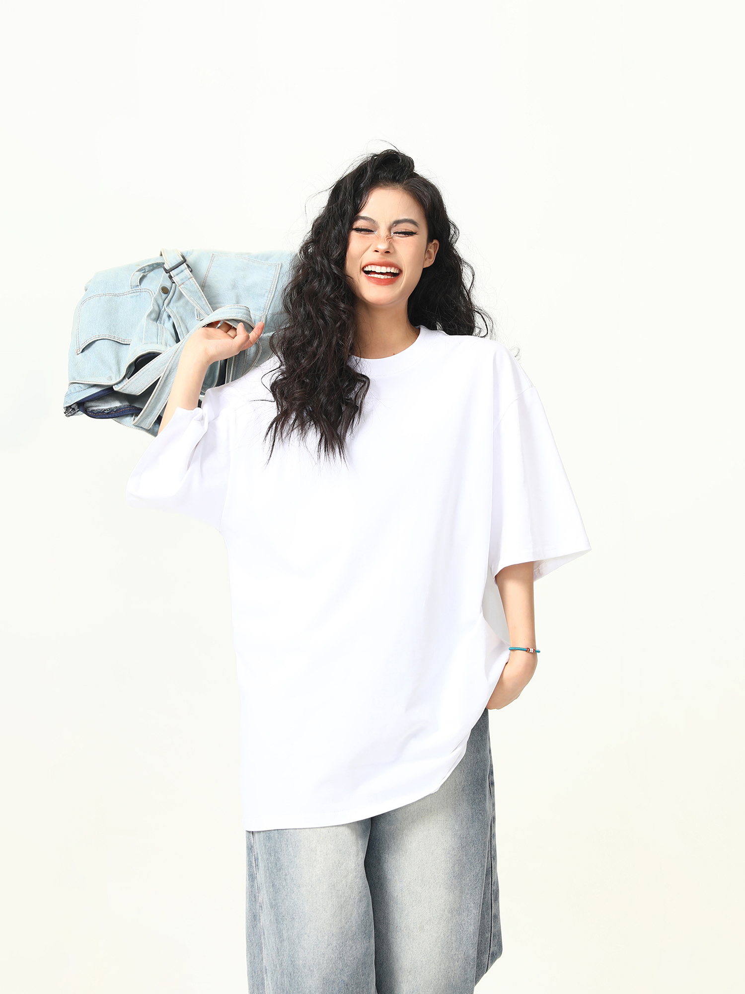 Heavyweight Solid Color Short Sleeve T-Shirt for Men and Women, Loose Fit, Versatile Base Layer, Casual Unisex Fashion Top Heavyweight Solid Color Short Sleeve T-Shirt for Men and Women, Loose Fit, Versatile Base Layer, Casual Unisex Fashion Top