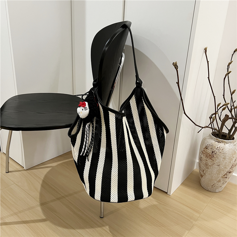 High-End Black and White Striped Tote Bag with Mother and Child Design - Large Capacity Shoulder and Underarm Bag High-End Black and White Striped Tote Bag with Mother and Child Design - Large Capacity Shoulder and Underarm Bag