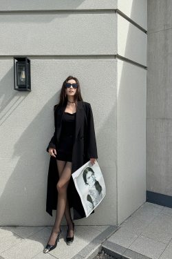 High-End Black Slimming Loose Mid-Length Double-Breasted Trench Coat for Women - Lightweight Spring Fashion