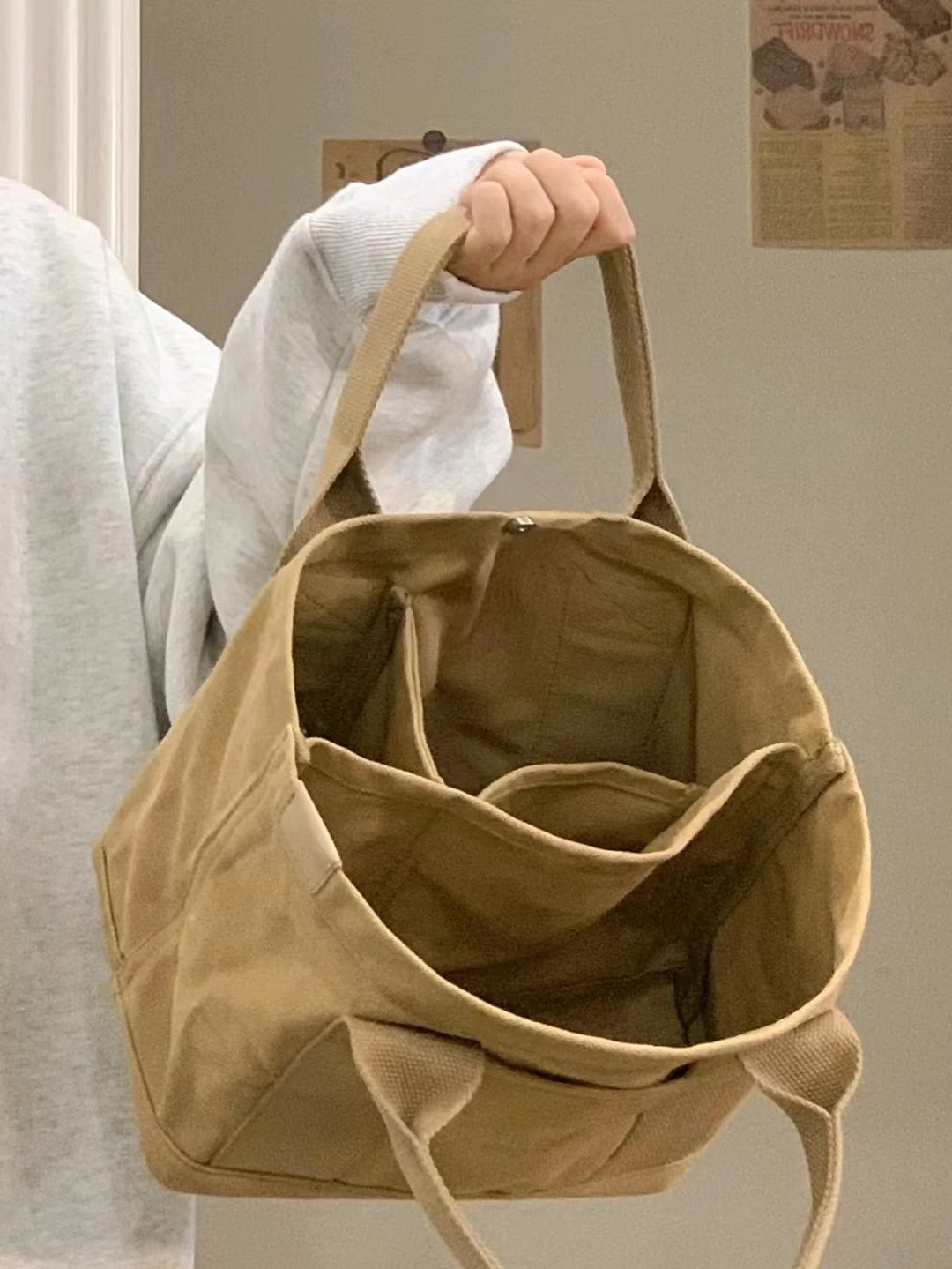 High-End Canvas Tote Bag for Women, Versatile Fashionable Lunch Bag, Chic Everyday Handbag High-End Canvas Tote Bag for Women, Versatile Fashionable Lunch Bag, Chic Everyday Handbag