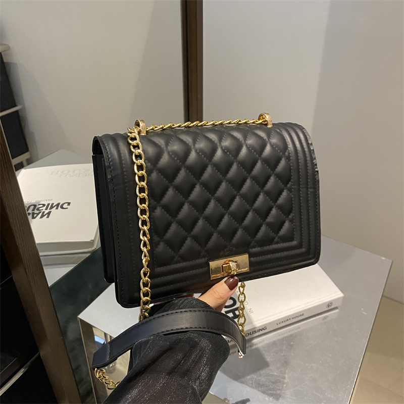 High-End Diamond-Pattern Crossbody Bag - 2025 Versatile Small Square Shoulder Bag for Casual Fashion High-End Diamond-Pattern Crossbody Bag - 2025 Versatile Small Square Shoulder Bag for Casual Fashion