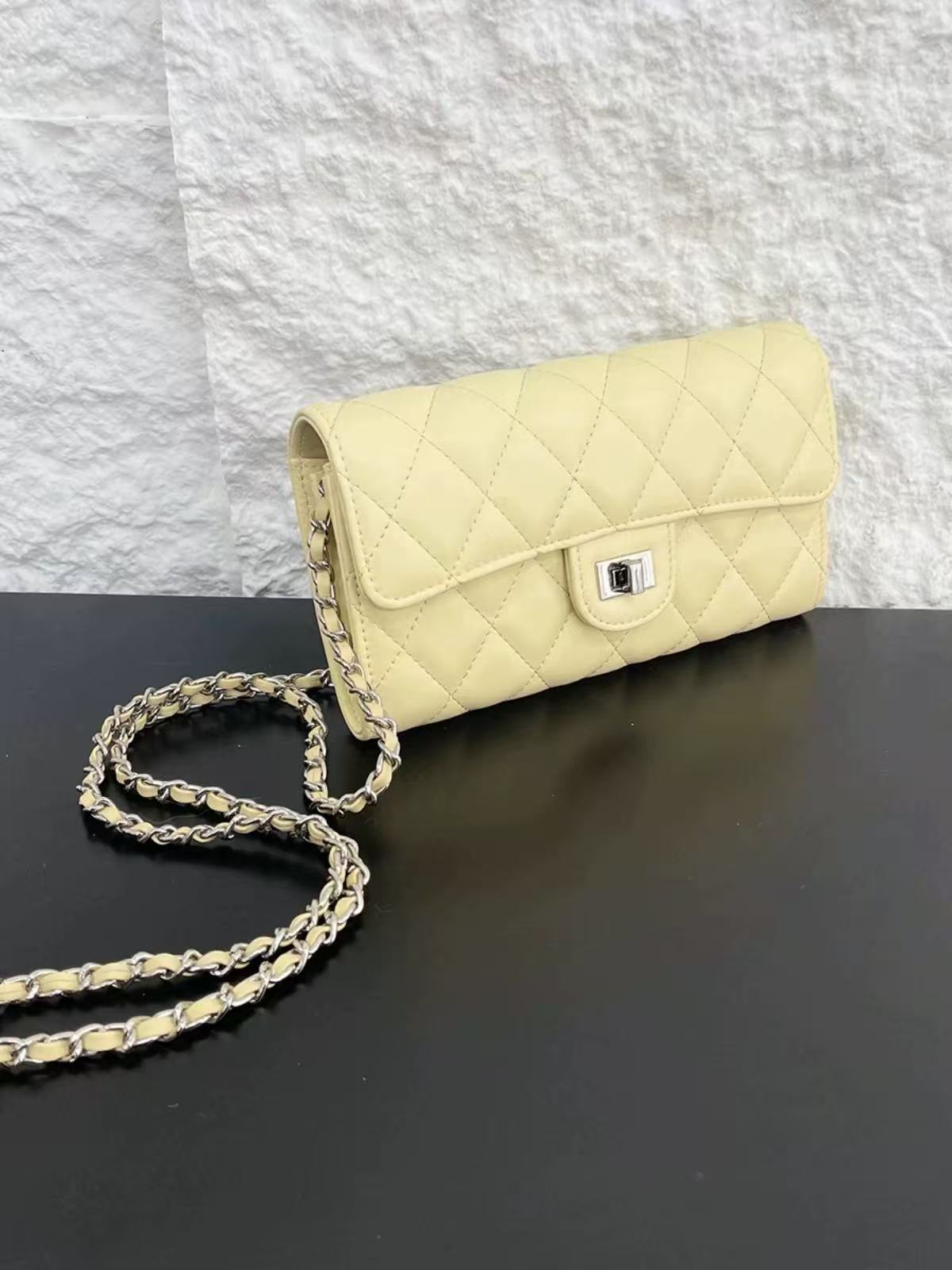 High-End Diamond-Patterned Crossbody Mini Bag - Versatile Small Square Chain Purse for Cards and Coins, Chic Luxury Style High-End Diamond-Patterned Crossbody Mini Bag - Versatile Small Square Chain Purse for Cards and Coins, Chic Luxury Style