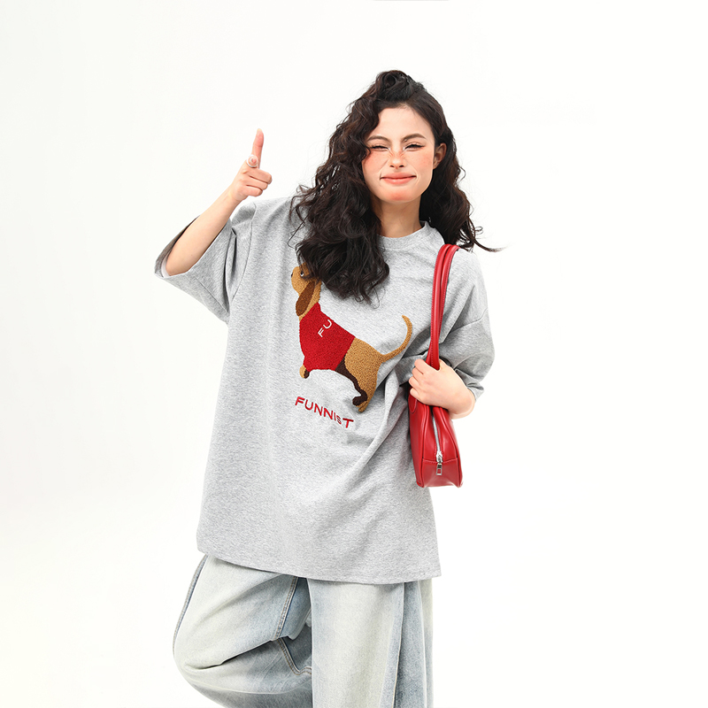 High-End Fabric American Retro Sausage Dog Embroidery Short-Sleeve T-Shirt for Women - Loose Fit Versatile Style High-End Fabric American Retro Sausage Dog Embroidery Short-Sleeve T-Shirt for Women - Loose Fit Versatile Style