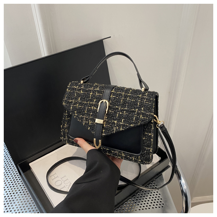 High-End French Arrow Handbag for Women - 2025 Summer Versatile Shoulder & Crossbody Small Bag High-End French Arrow Handbag for Women - 2025 Summer Versatile Shoulder & Crossbody Small Bag