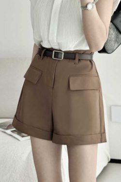 High-End Khaki Shorts with Belt, A-Line Wide-Leg Pants, Casual Loose Fit Shorts with Pockets - Versatile Everyday Style