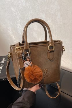 High-End Letter Design Water Bucket Tote Bag for Women - Niche Shoulder Crossbody Bag, 2025 Vegetable Basket Style