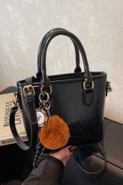 High-End Letter Design Water Bucket Tote Bag for Women - Niche Shoulder Crossbody Bag, 2025 Vegetable Basket Style