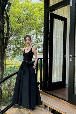 High-End Light Fabric Black Long Vest Dress with Slim Waist - Summer Floor-Length Skirt Fashion