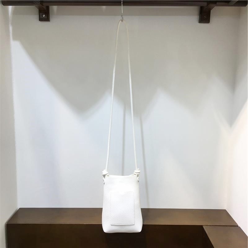 High-End Lychee Pattern Crossbody Phone Bag - Versatile Vertical Small Bag for Spring/Summer 2025 Trend High-End Lychee Pattern Crossbody Phone Bag - Versatile Vertical Small Bag for Spring/Summer 2025 Trend