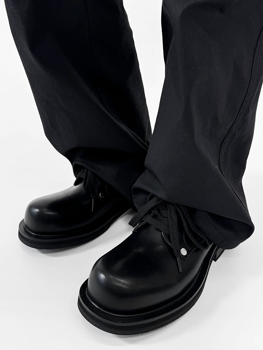 High-End Men's Derby Shoes - Paris Mickey Mouse Design, Round-Toe, Thick-Soled Leather, British Retro Style for Commuting High-End Men's Derby Shoes - Paris Mickey Mouse Design, Round-Toe, Thick-Soled Leather, British Retro Style for Commuting