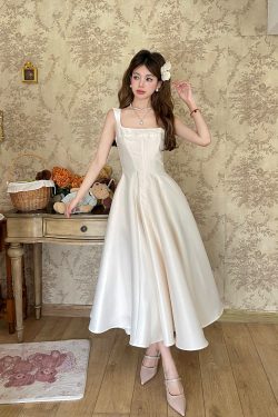 High-End Minimalist Backless Spaghetti Strap Evening Dress with Fishbone Detail | Spring & Autumn Fashion