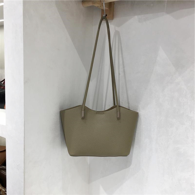 High-End Mother-Daughter Tote Bag for Women, Versatile Shoulder and Underarm Commuter Bag, Stylish Everyday Essentials High-End Mother-Daughter Tote Bag for Women, Versatile Shoulder and Underarm Commuter Bag, Stylish Everyday Essentials