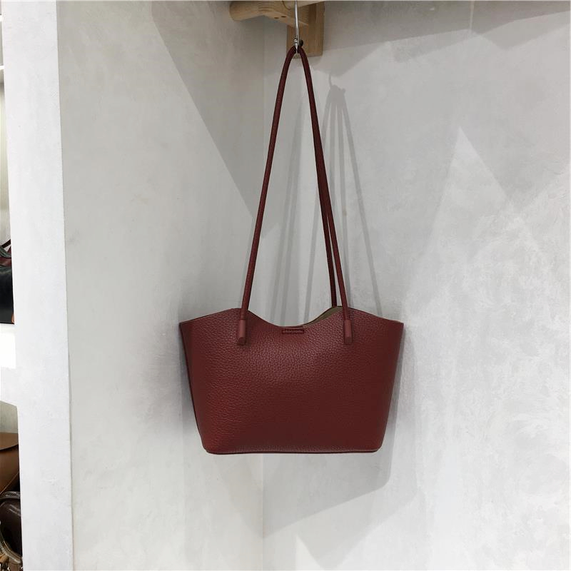 High-End Mother-Daughter Tote Bag for Women, Versatile Shoulder and Underarm Commuter Bag, Stylish Everyday Essentials High-End Mother-Daughter Tote Bag for Women, Versatile Shoulder and Underarm Commuter Bag, Stylish Everyday Essentials