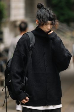 High-End Retro Button Cardigan Sweater for Men and Women, Japanese-Style High-Neck Knitwear, Warm Couple Fashion