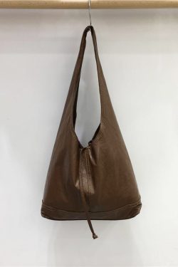 High-End Retro Soft Leather Triangular Tote Bag - Versatile Commuter Shoulder Bag for Work, Korean Style Fashion Accessory