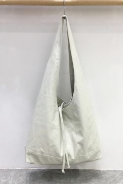 High-End Retro Soft Leather Triangular Tote Bag - Versatile Commuter Shoulder Bag for Work, Korean Style Fashion Accessory