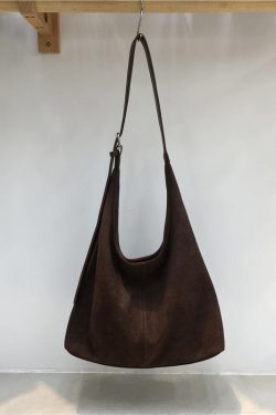 High-End Retro Suede Tote Bag for Autumn & Winter - Versatile Commuting Shoulder Crossbody Bag in Lazy Style