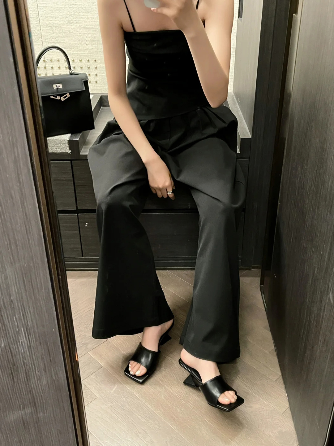 High-End Sheepskin Square-Toe Irregular Heeled Open-Toe Mule Sandals for Women - Stylish Cool Slippers High-End Sheepskin Square-Toe Irregular Heeled Open-Toe Mule Sandals for Women - Stylish Cool Slippers