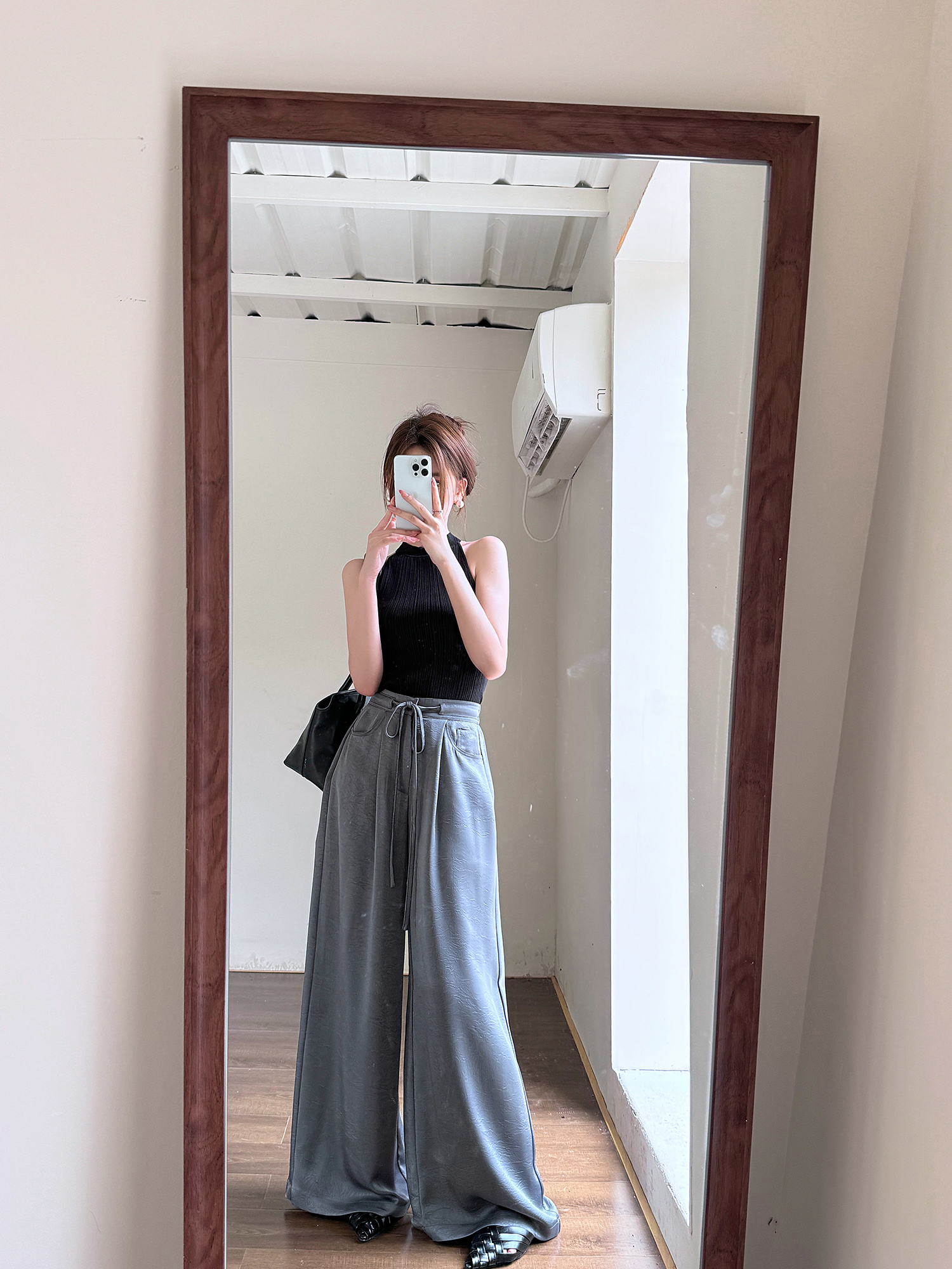 High-End Textured Satin Wide-Leg Pants for Tall Individuals - Lightweight Spring/Summer Imitation Acetate Trousers High-End Textured Satin Wide-Leg Pants for Tall Individuals - Lightweight Spring/Summer Imitation Acetate Trousers