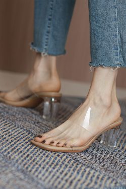 High-End Transparent Chunky Heels Women's Sandals - Outdoor Slippers for Stylish Summer Looks