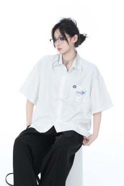 High-End White Short Sleeve Shirt for Women, Unique Loose Casual Design, Trendy Summer Fashion