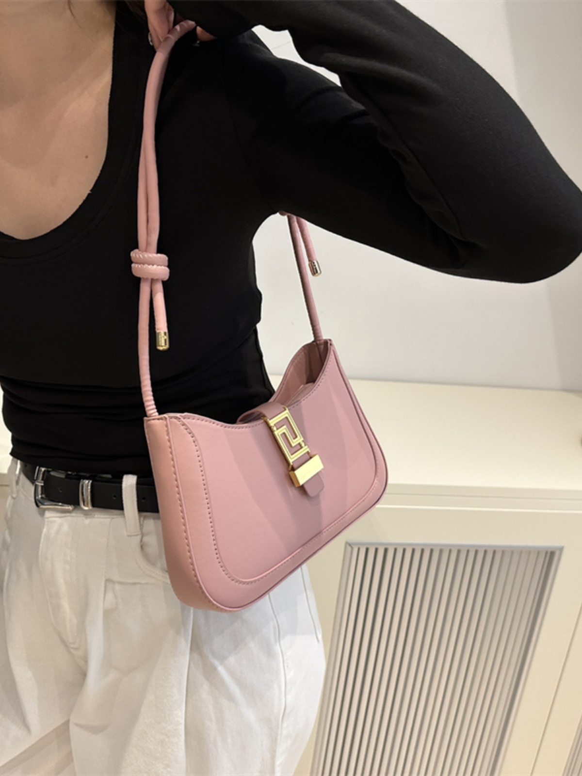 High-End Women's Retro Underarm Bag 2025 - Trendy Versatile Shoulder Crossbody Bag in Niche Design High-End Women's Retro Underarm Bag 2025 - Trendy Versatile Shoulder Crossbody Bag in Niche Design