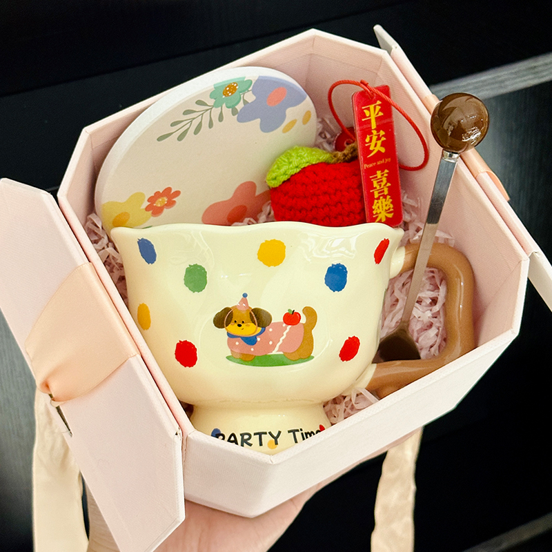 High-Footed Cute Heart Ceramic Water Cup - Wide-Mouth Breakfast Mug for Girls High-Footed Cute Heart Ceramic Water Cup - Wide-Mouth Breakfast Mug for Girls