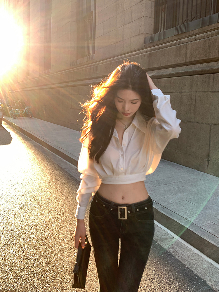 High-Quality Comic Print Long Legs Women's Vintage Mid-High Waist Slimming Flared Jeans for Summer Fashion High-Quality Comic Print Long Legs Women's Vintage Mid-High Waist Slimming Flared Jeans for Summer Fashion