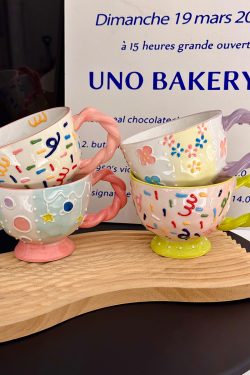 High-Quality Girls' Ceramic Drinking Cup with Underglaze Color and Spoon for Yogurt and Oatmeal Breakfast