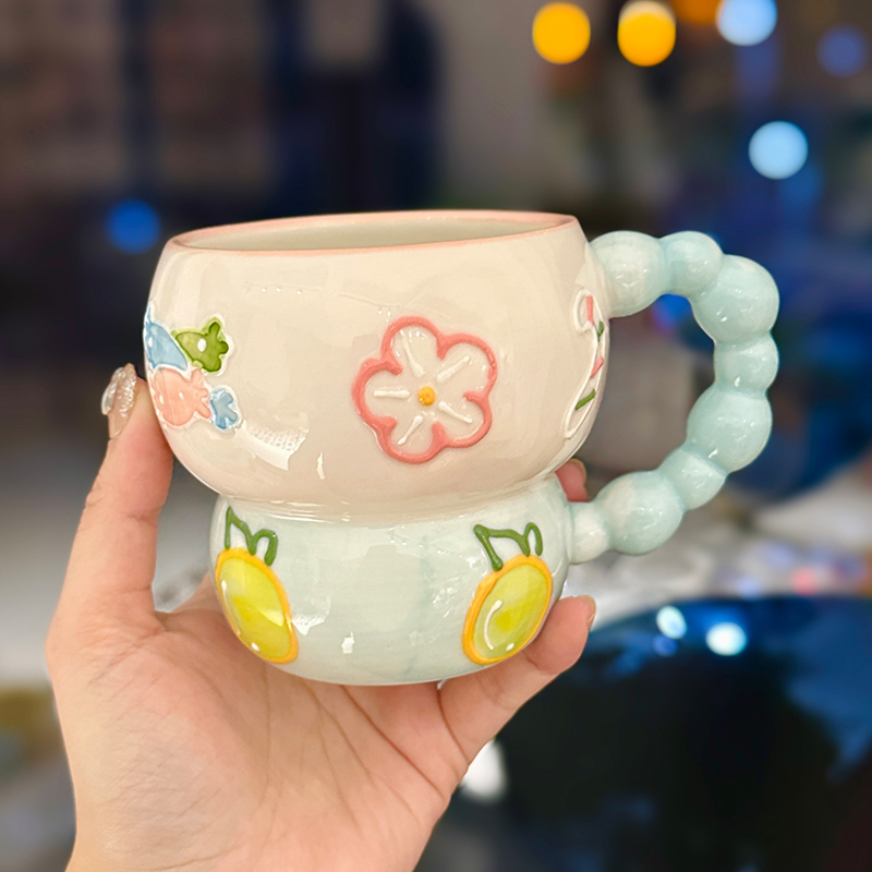 High-Quality Girls' Ceramic Drinking Cup with Underglaze Color and Spoon for Yogurt and Oatmeal Breakfast High-Quality Girls' Ceramic Drinking Cup with Underglaze Color and Spoon for Yogurt and Oatmeal Breakfast