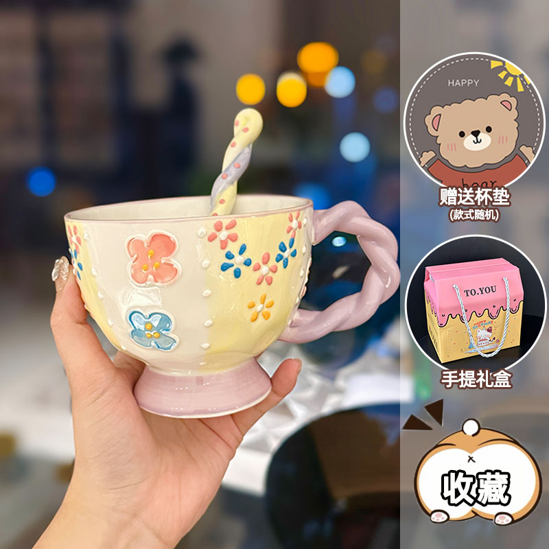 High-Quality Girls' Ceramic Drinking Cup with Underglaze Color and Spoon for Yogurt and Oatmeal Breakfast High-Quality Girls' Ceramic Drinking Cup with Underglaze Color and Spoon for Yogurt and Oatmeal Breakfast